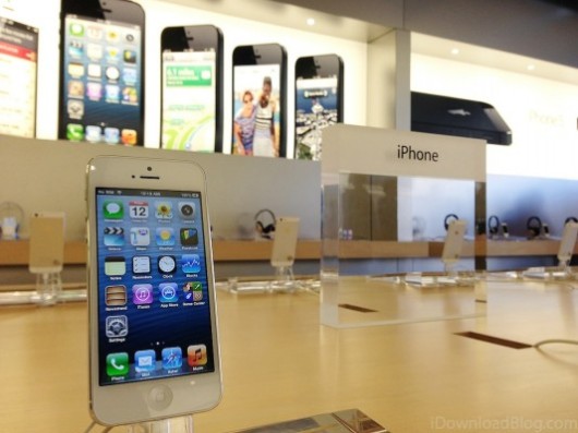 iPhone-5-Apple-Store-533x400