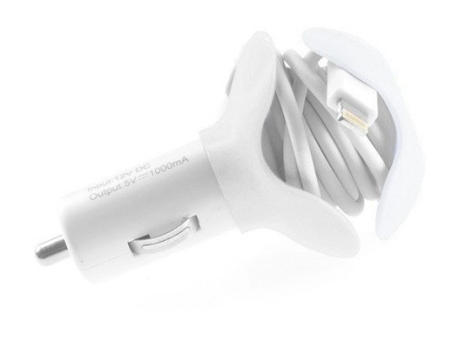 3037_003371_iphone_4_winding_car_charger_4