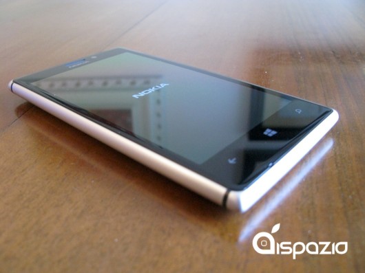 iSpazio-Lumia 925--12