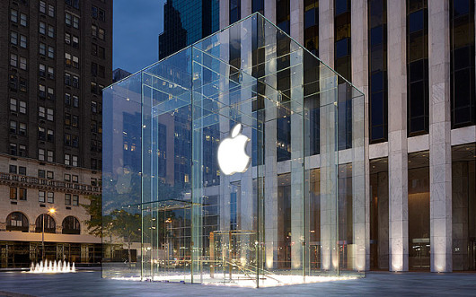 Apple-Store-Fifth-Avenue-exterior-001