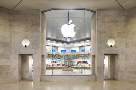 apple_store_parigi
