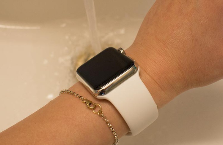 applewatchwater-800x522