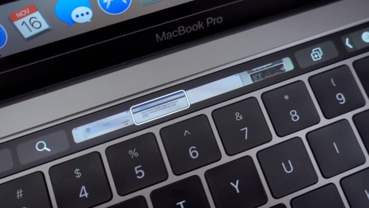 16-safari-macbook-pro-touch-bar