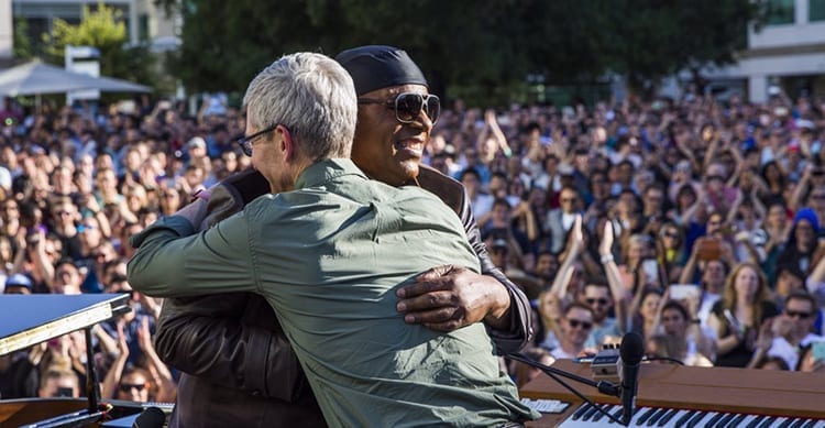 stevie wonder tim cook