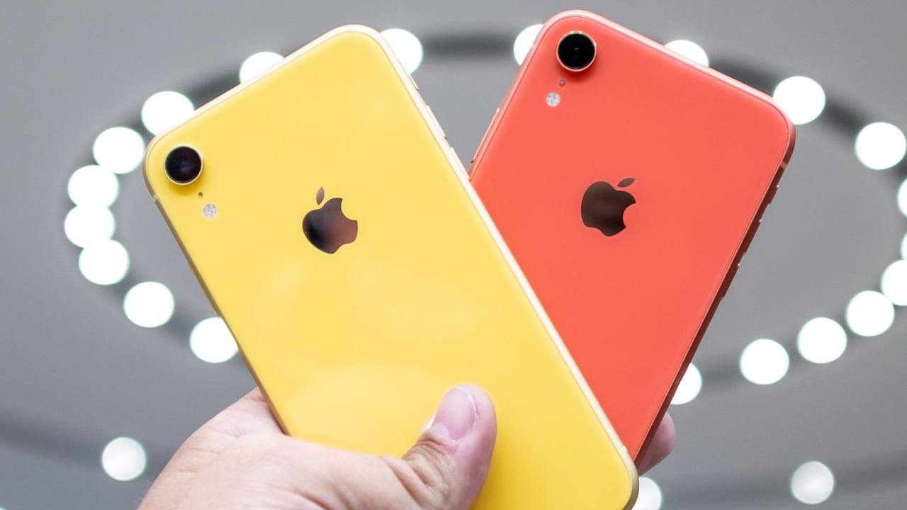 iPhone XR in giallo e rosso