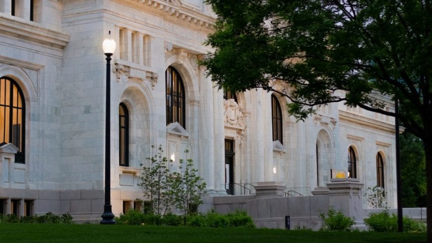 Apple Carnegie Library