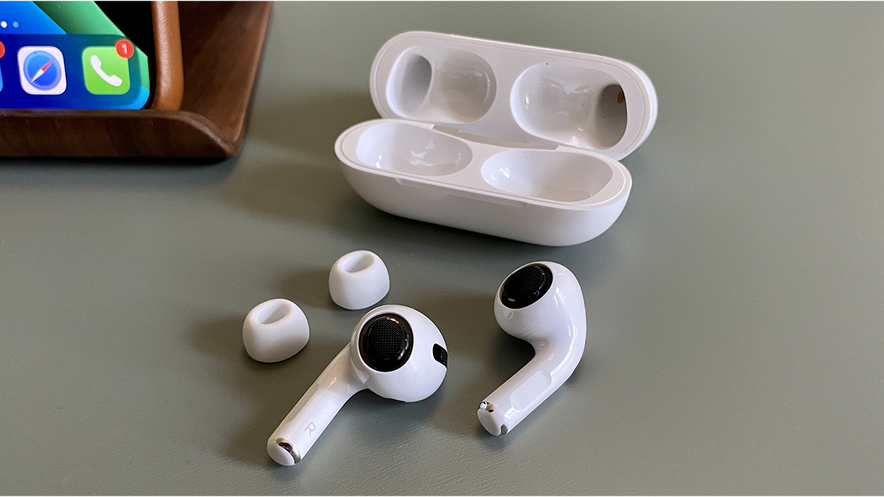 Come pulire gli AirPods Pro e la custodia di ricarica