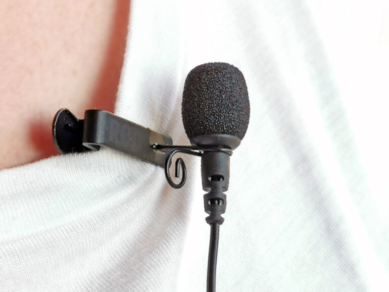 Mobile Interview Kit microfono indossato