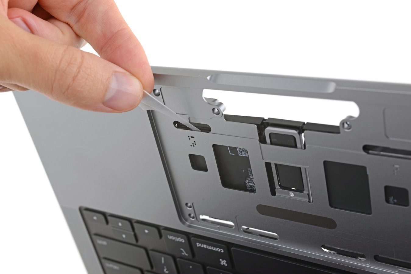 MacBook Pro 2021 teardown teaser