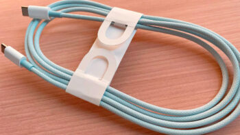 Il cavo USB-C intrecciato in dotazione con gli iPhone 15 potrebbe essere lungo 1,5 metri
