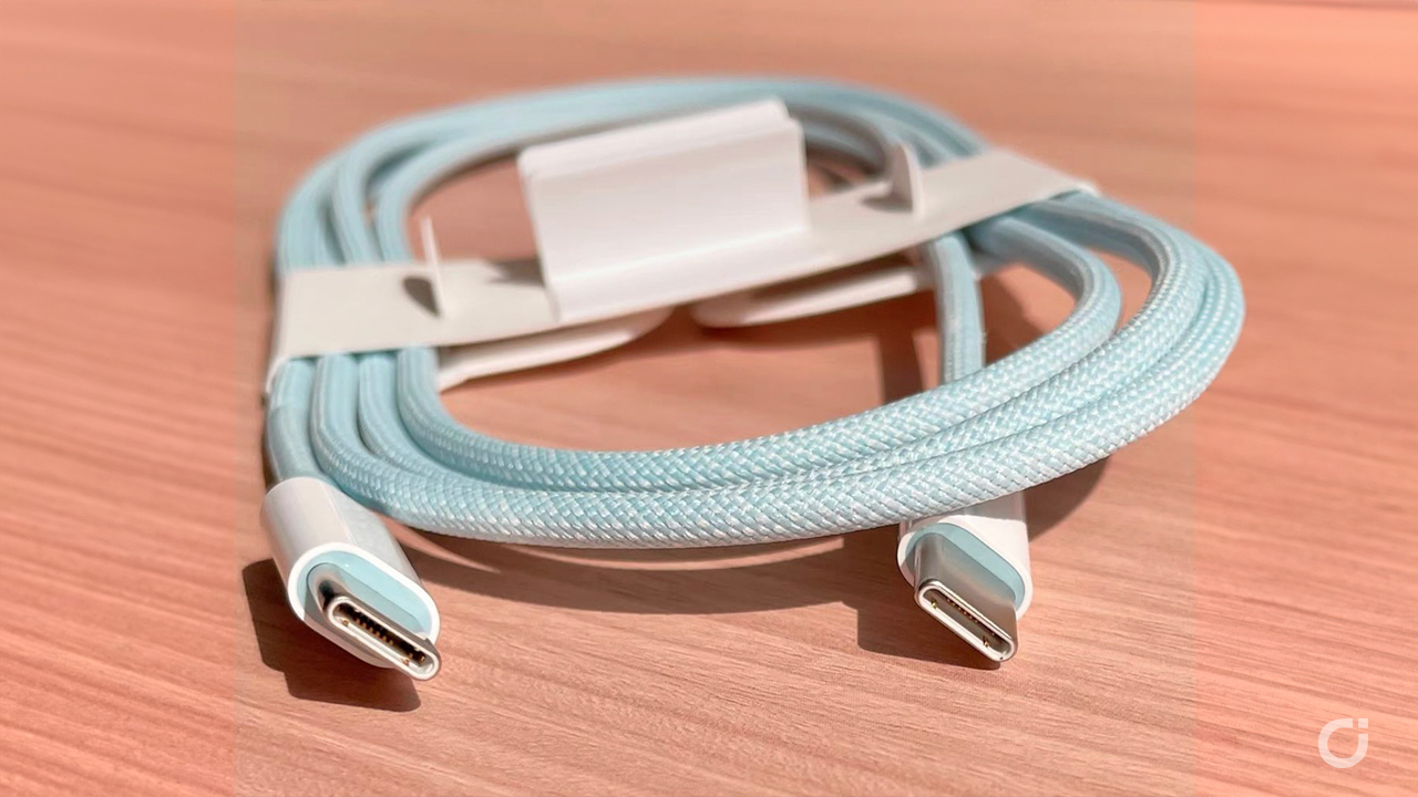 Novità iPhone 15: cavi USB-C intrecciati e colorati - Matrice Digitale