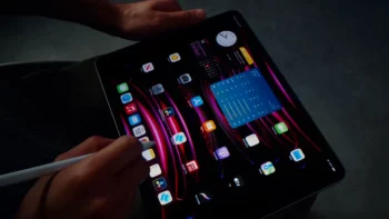 Apple prevede di portare i display OLED su nove nuovi dispositivi entro il 2027