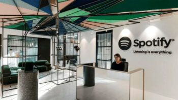 Spotify annuncia il licenziamento di oltre 1.000 dipendenti