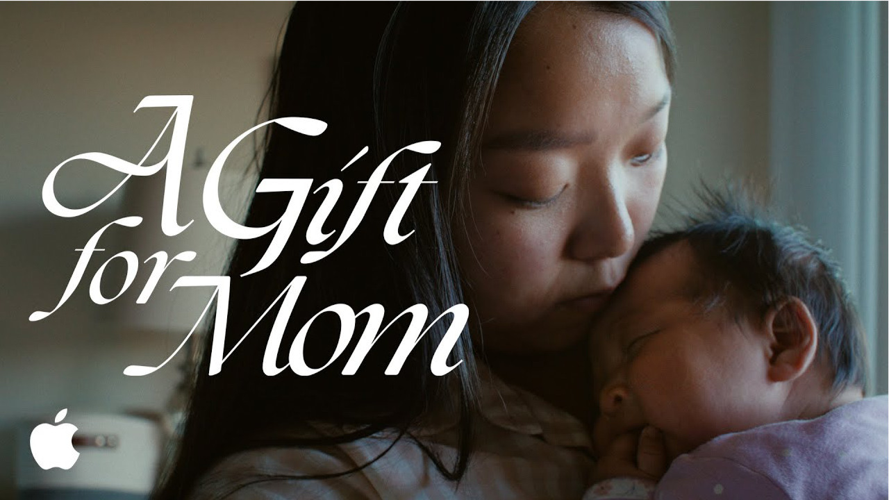Apple celebra la Festa della Mamma con un video spaziale commovente