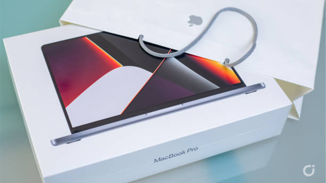 macbook pro box