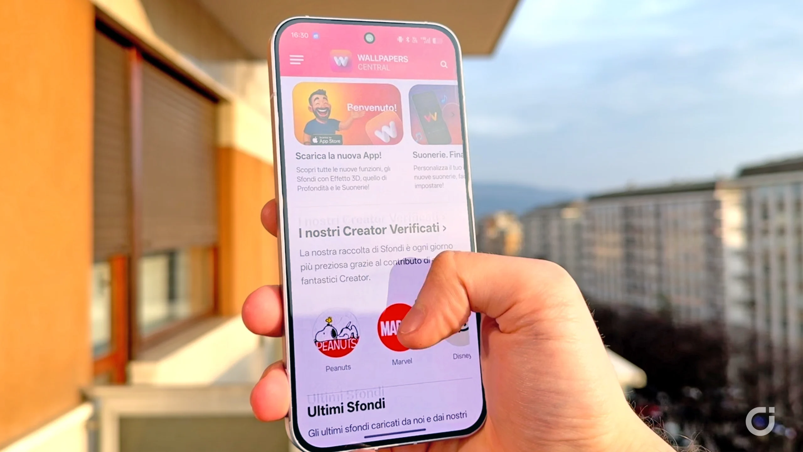 Resa display sotto luce diretta del sole